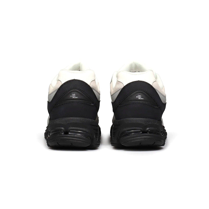 THE BASEMENT X NEW BALANCE 2002R &