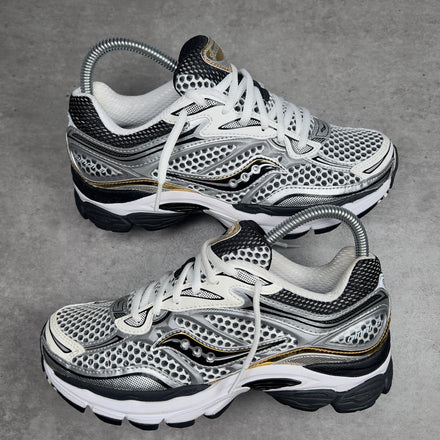 SAUCONY PROGRID OMNI 9 SILVER GOLD