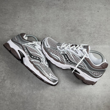 SAUCONY PROGRID OMNI 9 OG WHITE BROWN