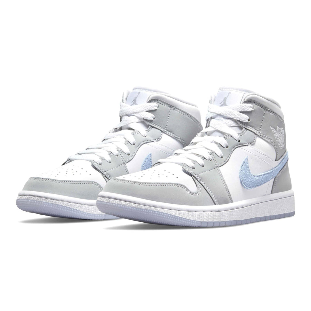 AIR JORDAN 1 MID WMNS &