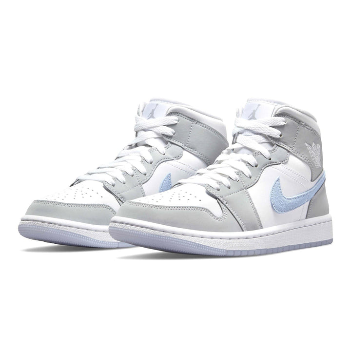 AIR JORDAN 1 MID WMNS &