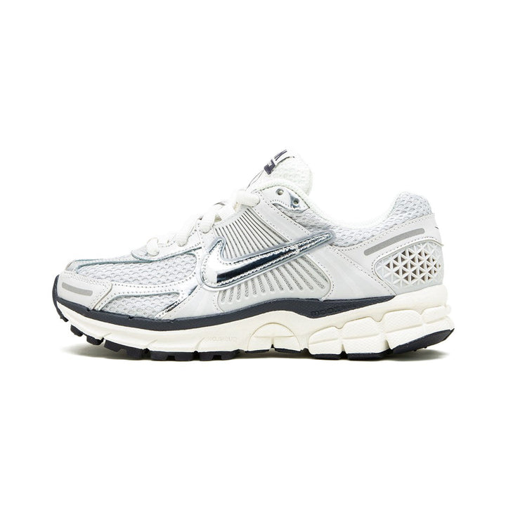 NIKE ZOOM VOMERO 5 PHOTON DUST METALLIC SILVER (WOMEN&