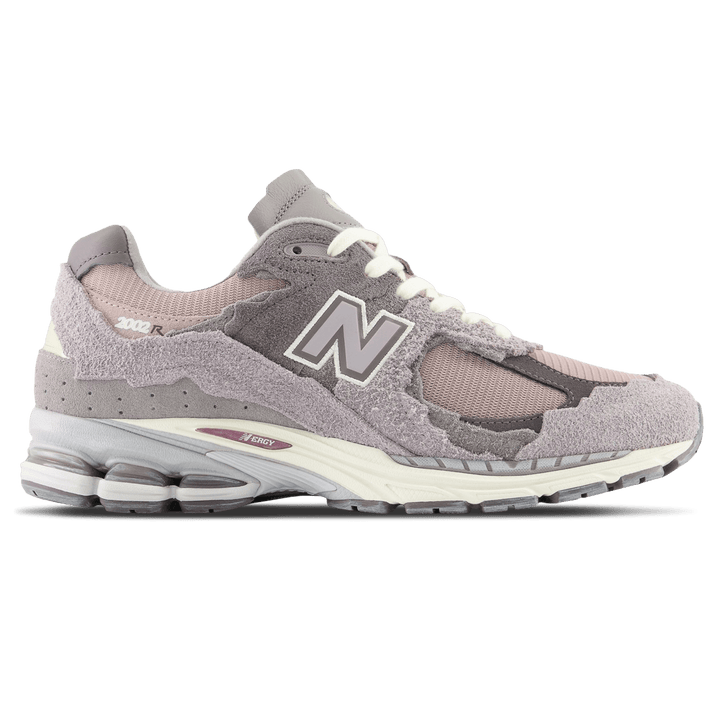 NEW BALANCE 2002R &