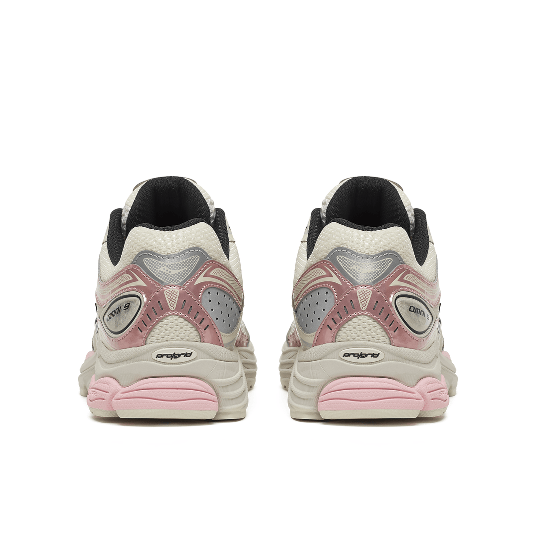 SAUCONY PROGRID OMNI 9 &