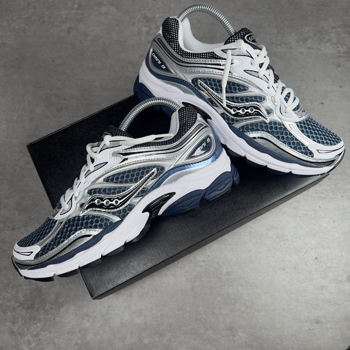 SAUCONY PROGRID OMNI 9 DEEP NAVY