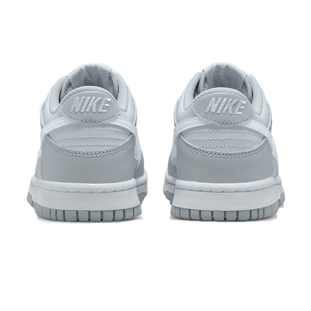 NIKE DUNK LOW GS &