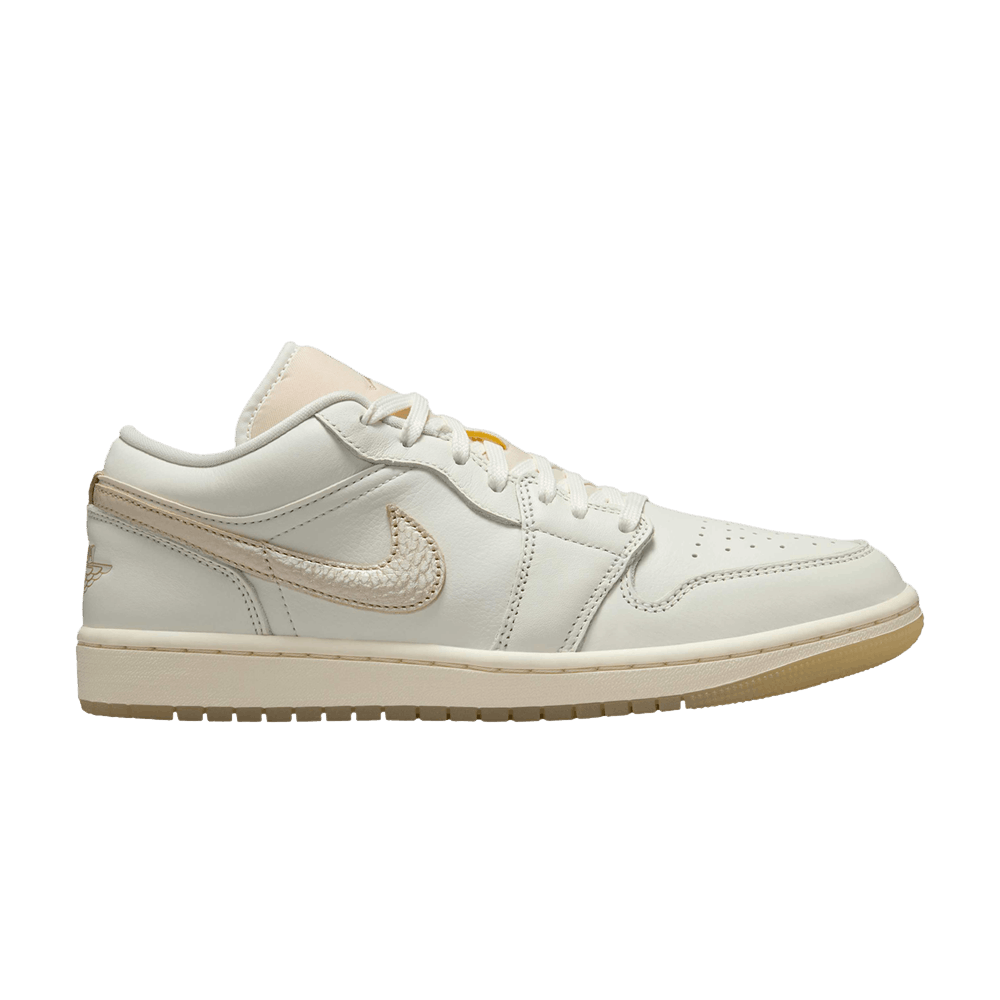 JORDAN 1 LOW SE METALLIC TEAM GOLD (WOMEN&