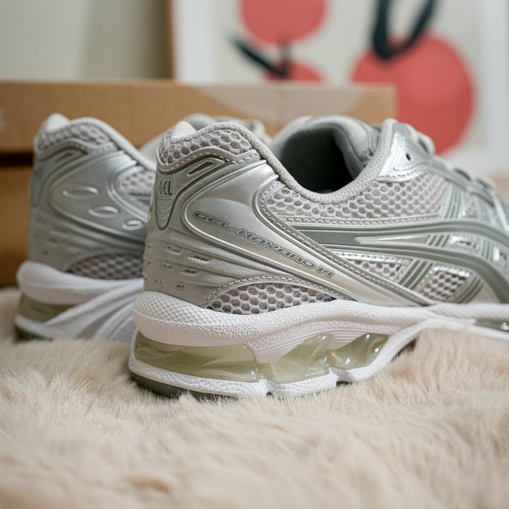 ASICS GEL-KAYANO 14 &