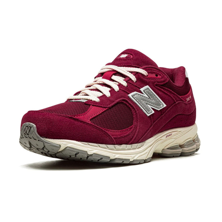 NEW BALANCE 2002R &