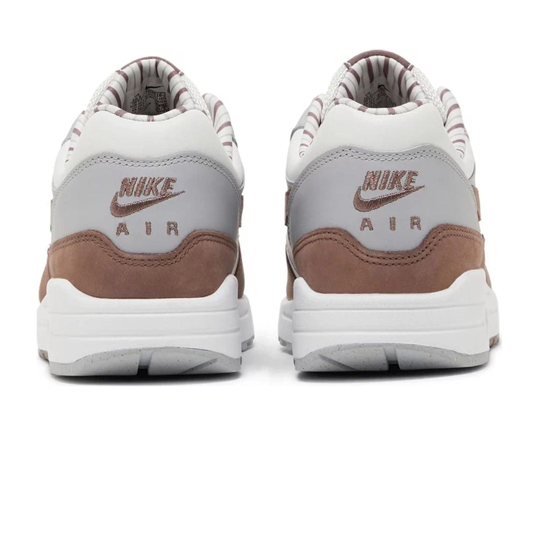 NIKE AIR MAX 1 PREMIUM &