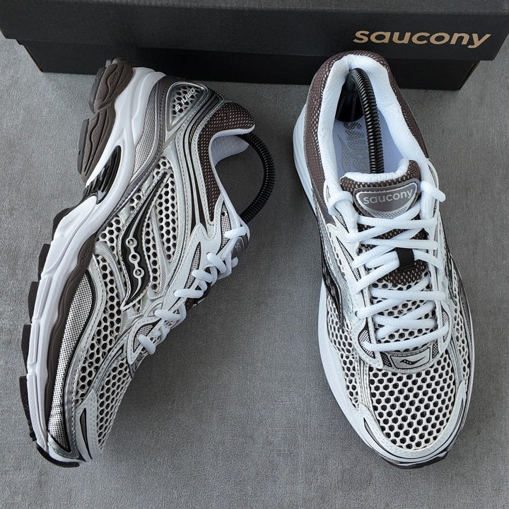 SAUCONY PROGRID OMNI 9 OG WHITE BROWN