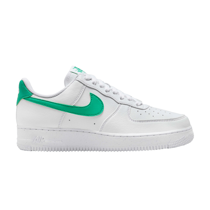 NIKE AIR FORCE 1 &