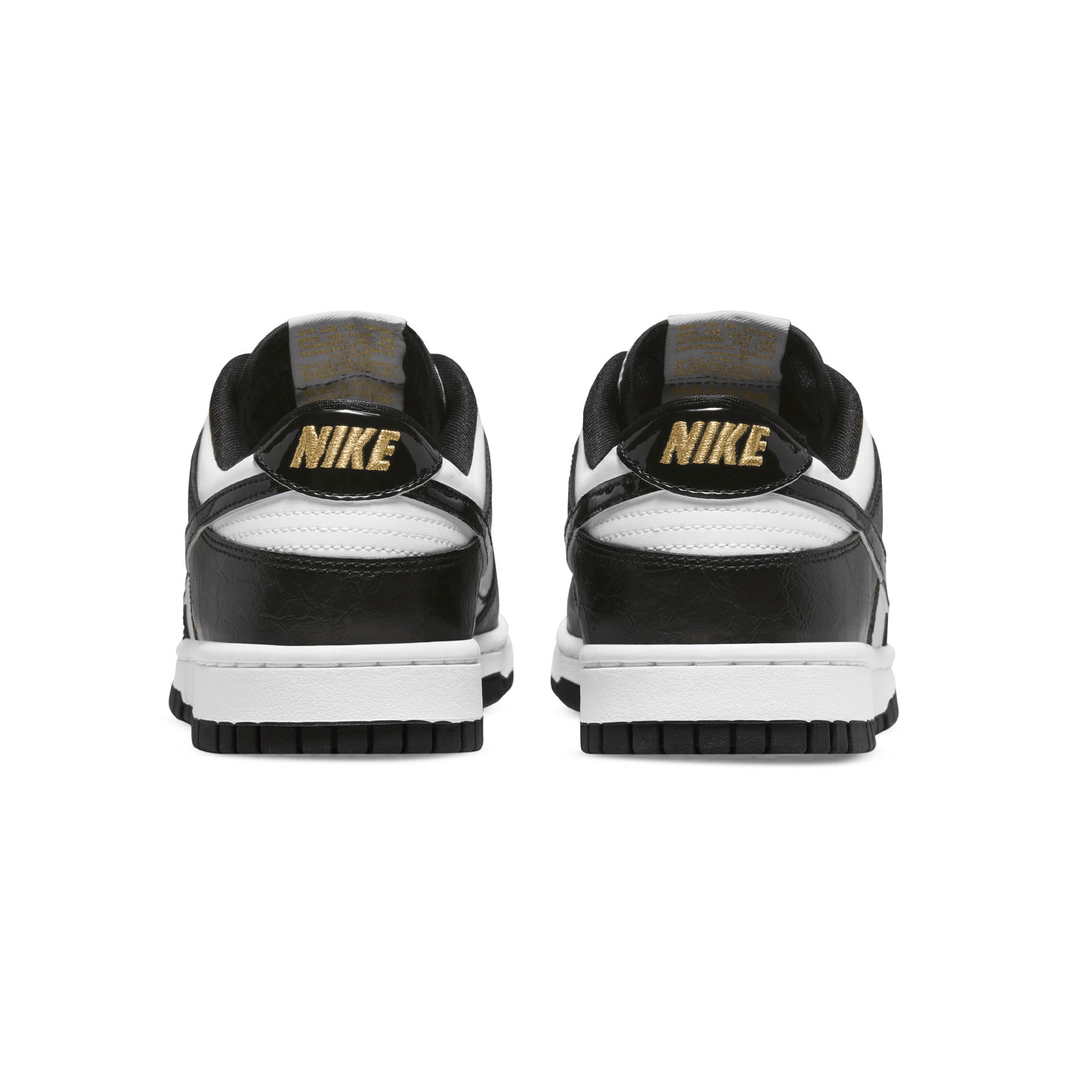 NIKE DUNK LOW &