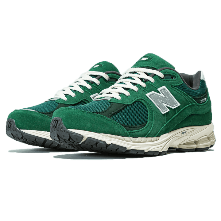 NEW BALANCE 2002R &