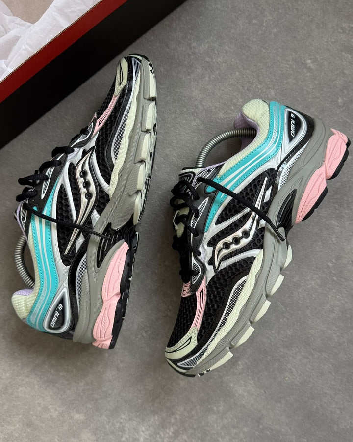 SAUCONY PROGRID OMNI 9 BLACK MULTI PINK