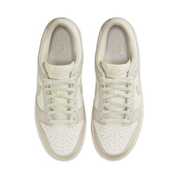 NIKE DUNK LOW WMNS 'LIGHT BONE' — Stock