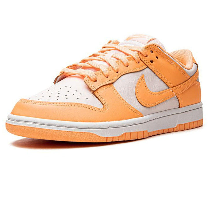 NIKE DUNK LOW WMNS &