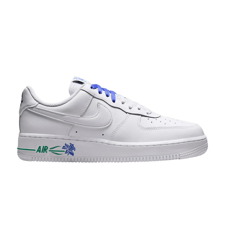 NIKE AIR FORCE 1 LOW &