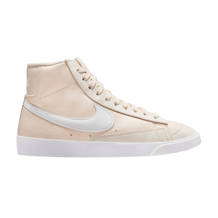 NIKE BLAZER MID &