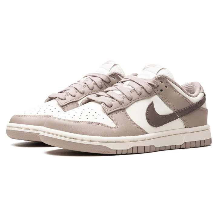 NIKE DUNK LOW WMNS &