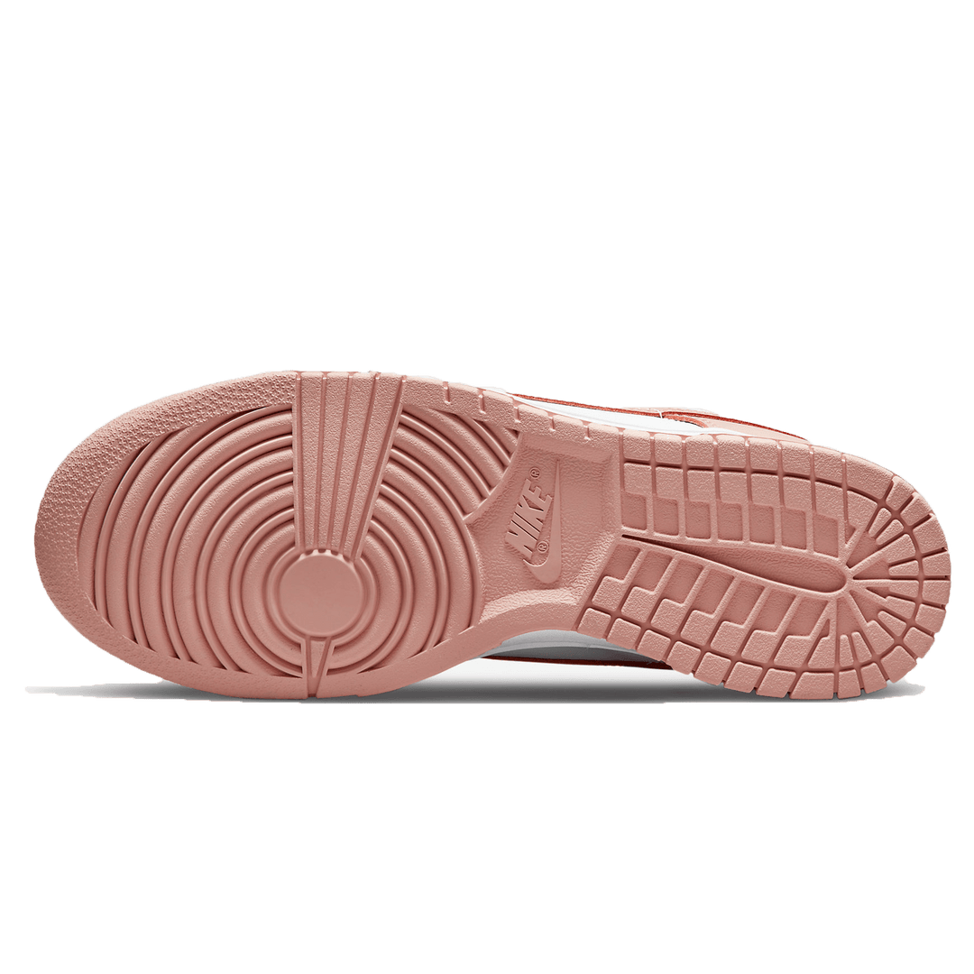 NIKE DUNK LOW WMNS &