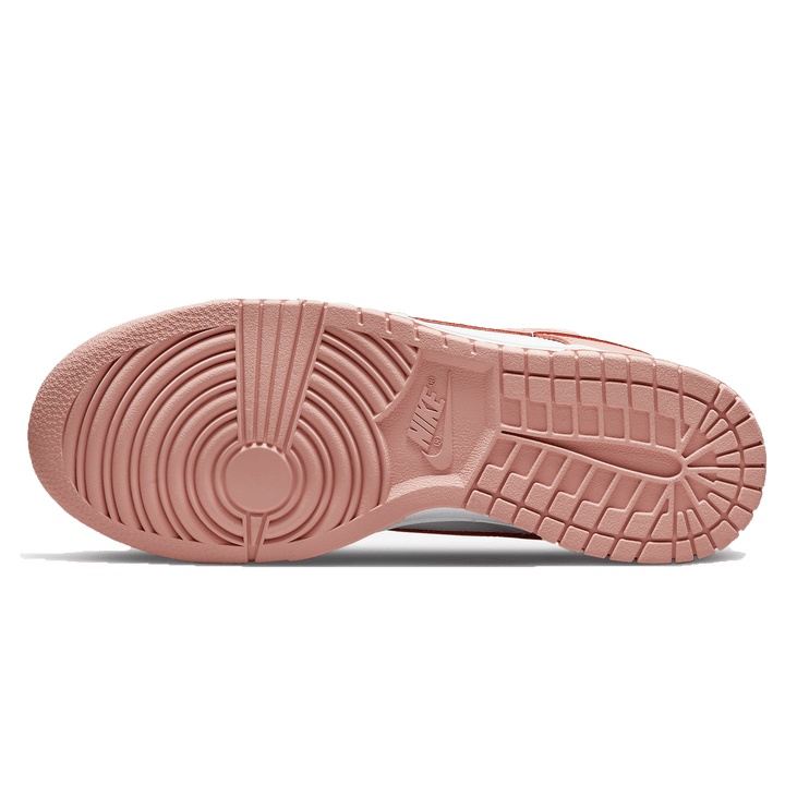 NIKE DUNK LOW WMNS &