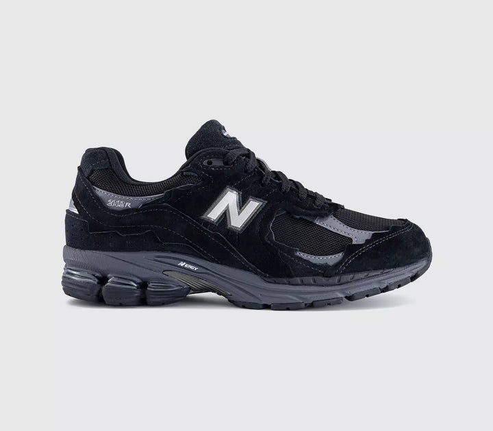 NEW BALANCE 2002R BLACK REFLECTIVE