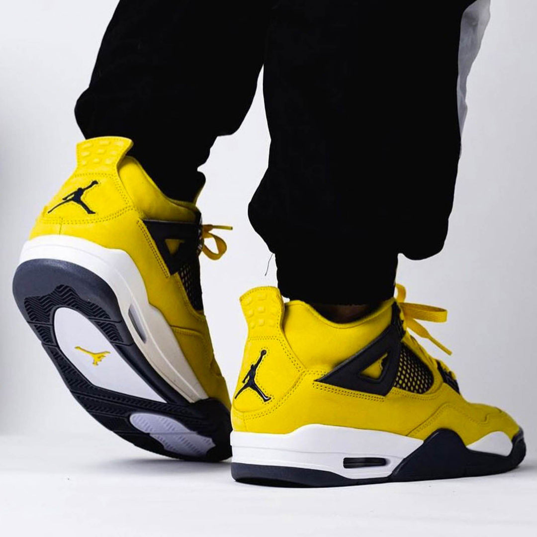 AIR JORDAN 4 RETRO &