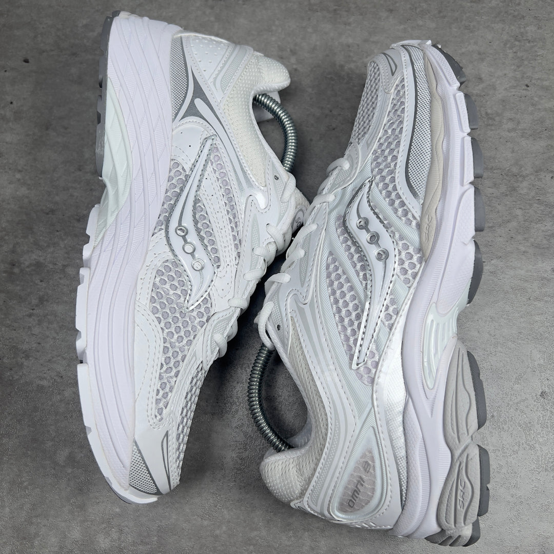 SAUCONY PROGRID OMNI 9 OG TRIPLE WHITE