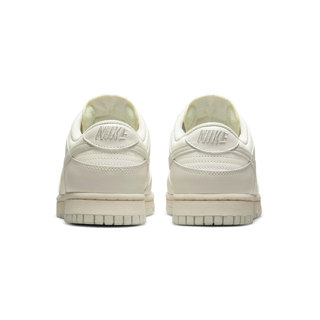 NIKE DUNK LOW WMNS &