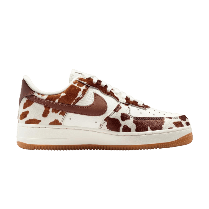 NIKE AIR FORCE 1 LOW COW PRINT FIELD BROWN (WOMEN&