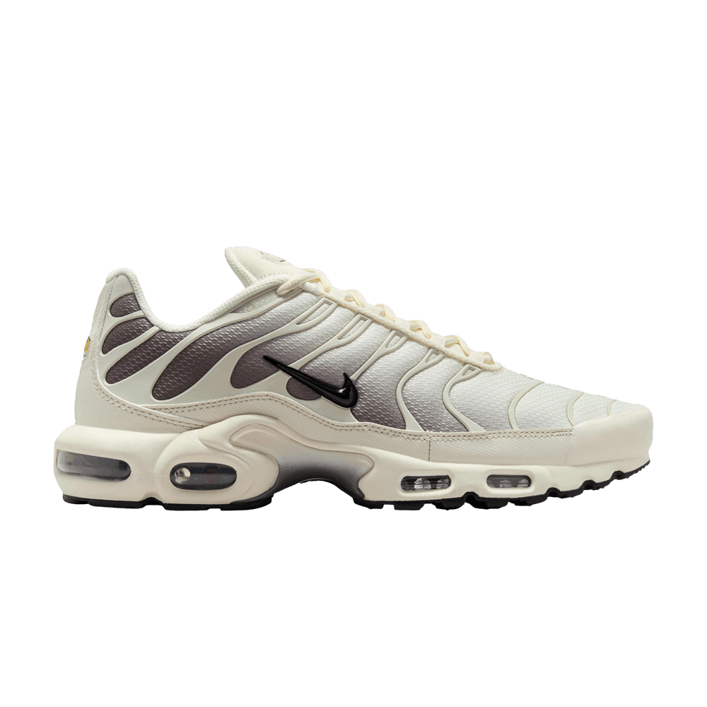 AIR MAX PLUS &