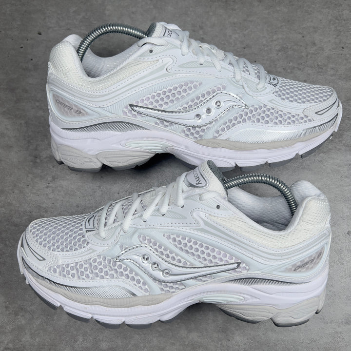 SAUCONY PROGRID OMNI 9 OG TRIPLE WHITE