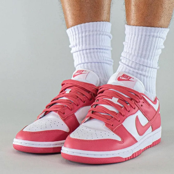 NIKE DUNK LOW WMNS &