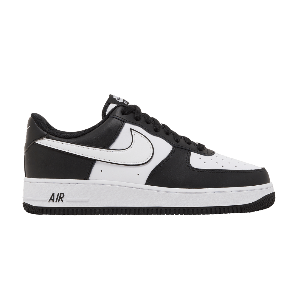 NIKE AIR FORCE 1 LOW &