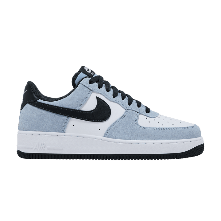 NIKE AIR FORCE 1 &