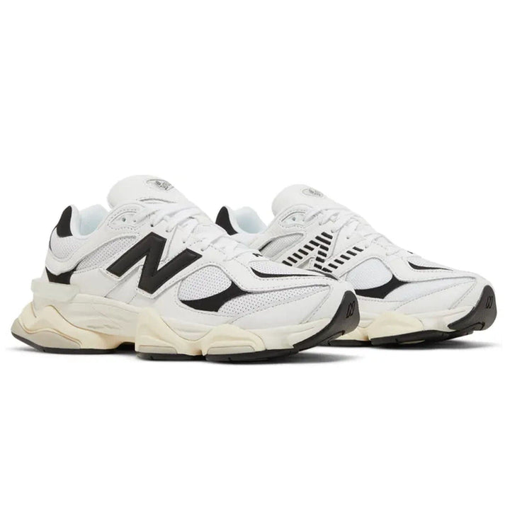 NEW BALANCE 9060 &