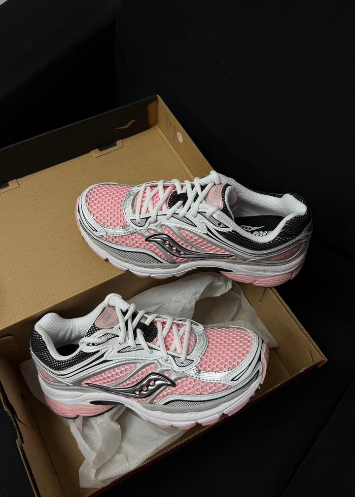 SAUCONY PROGRID OMNI 9 OG &