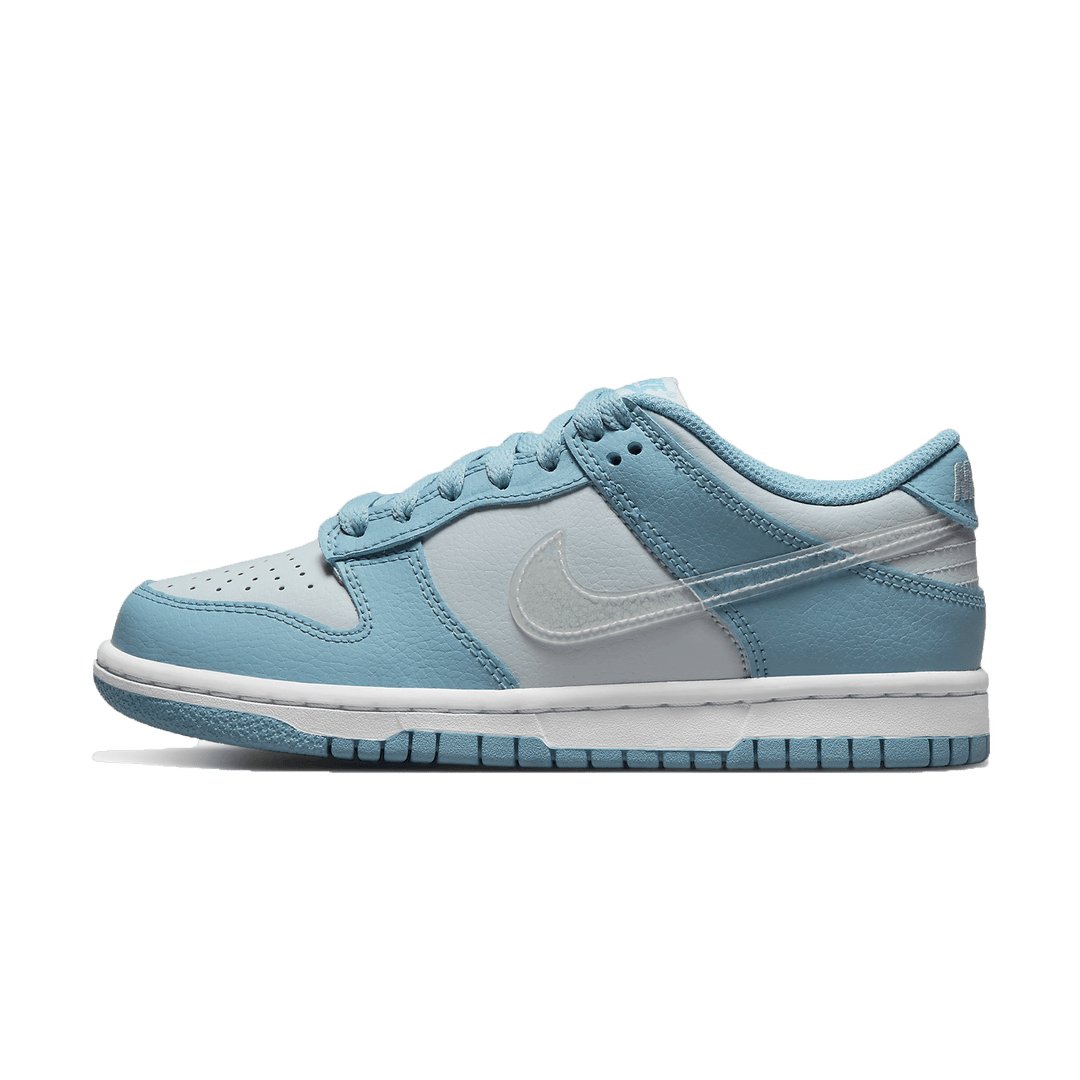 NIKE DUNK LOW GS &