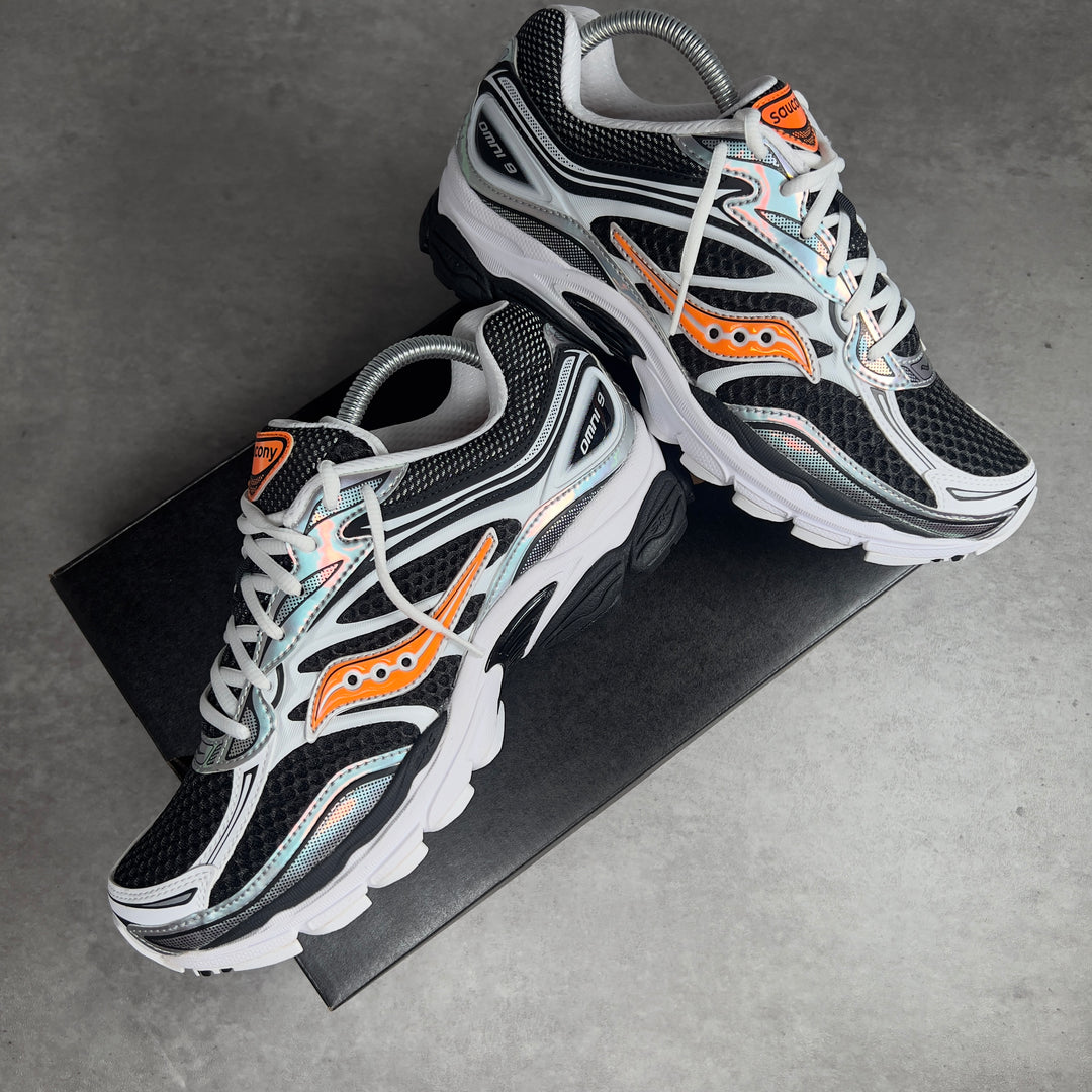 SAUCONY PROGRID OMNI 9 SPEED SHADES WHITE BLACK ORANGE