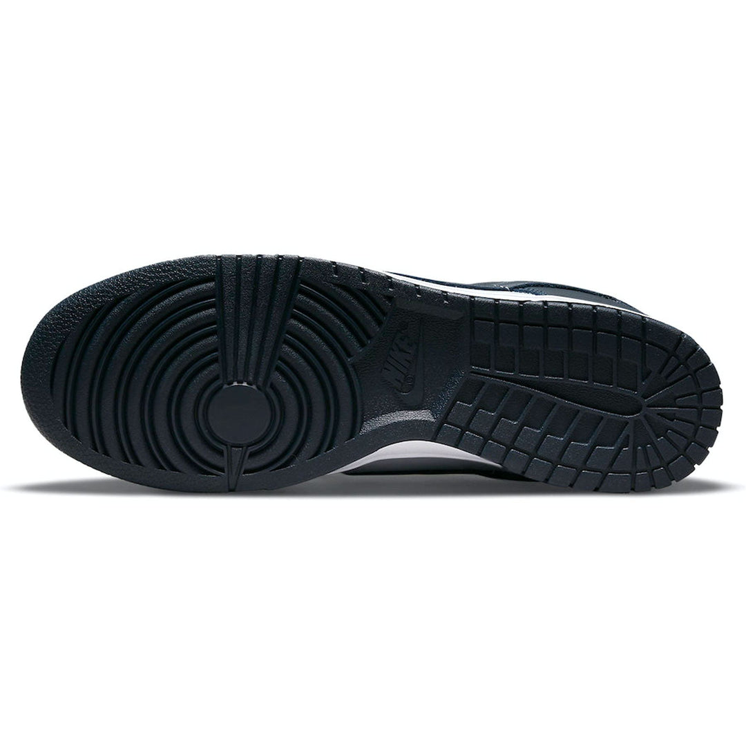 NIKE DUNK LOW &