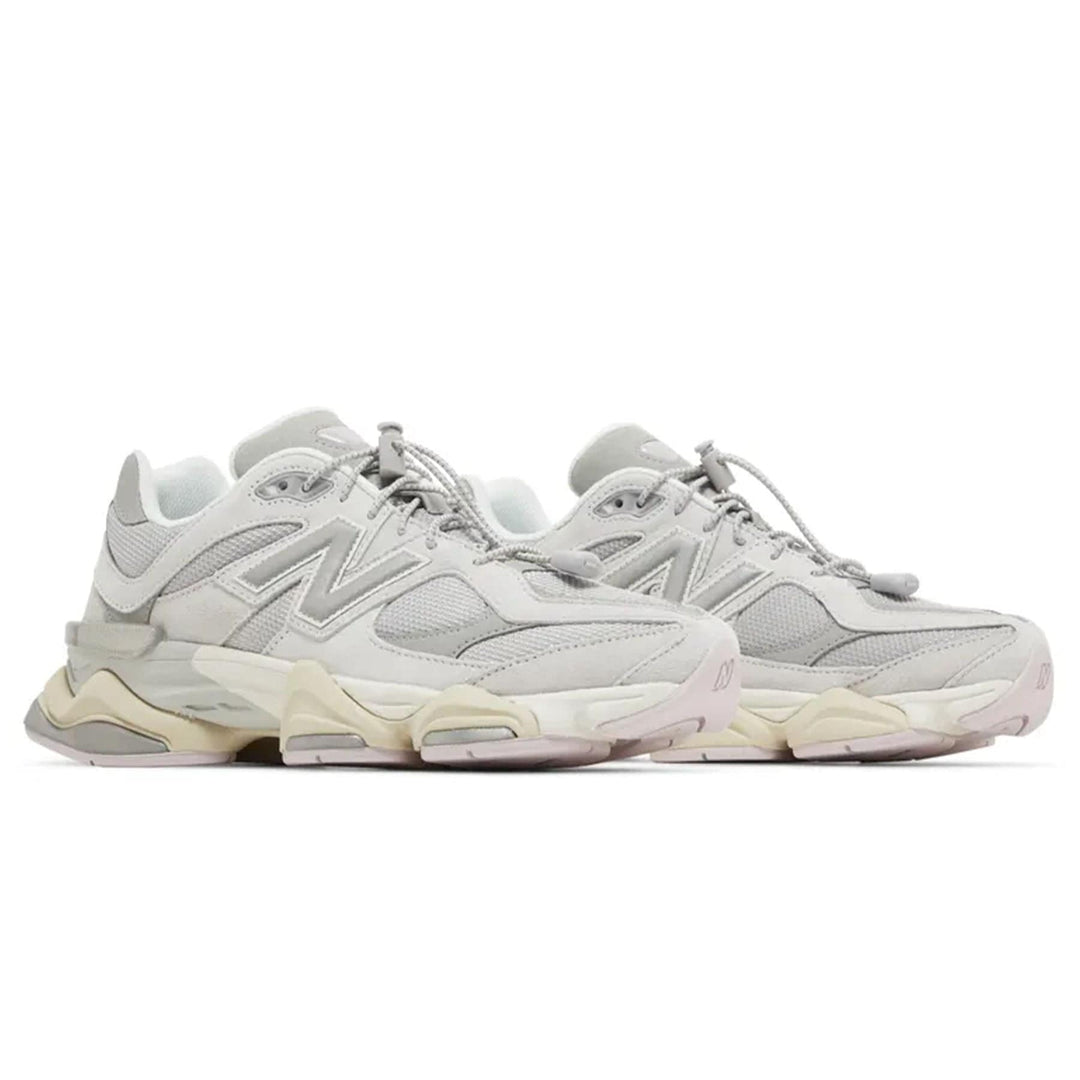 NEW BALANCE 9060 &