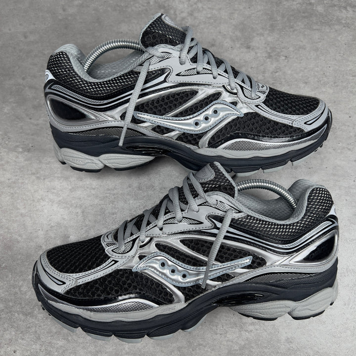SAUCONY PROGRID OMNI 9 &