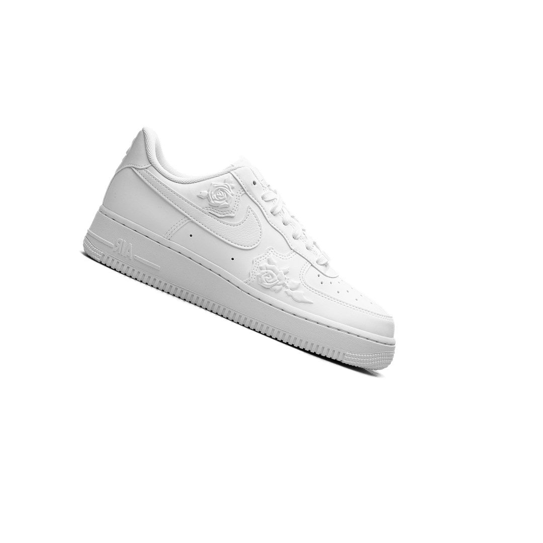 NIKE AIR FORCE 1 LOW &