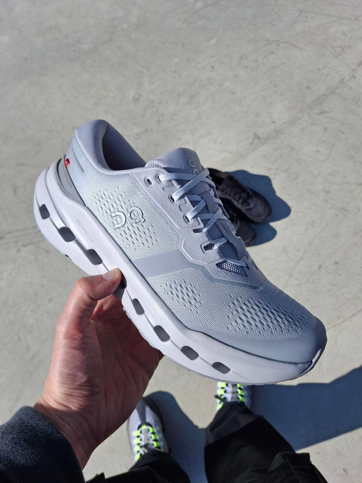 ON RUNNING CLOUDRUNNER 3 GLACIER ALLOY