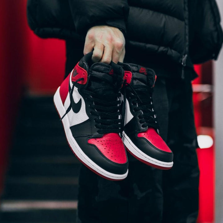 AIR JORDAN 1 RETRO HIGH OG "BRED TOE"