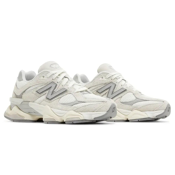 NEW BALANCE 9060 &