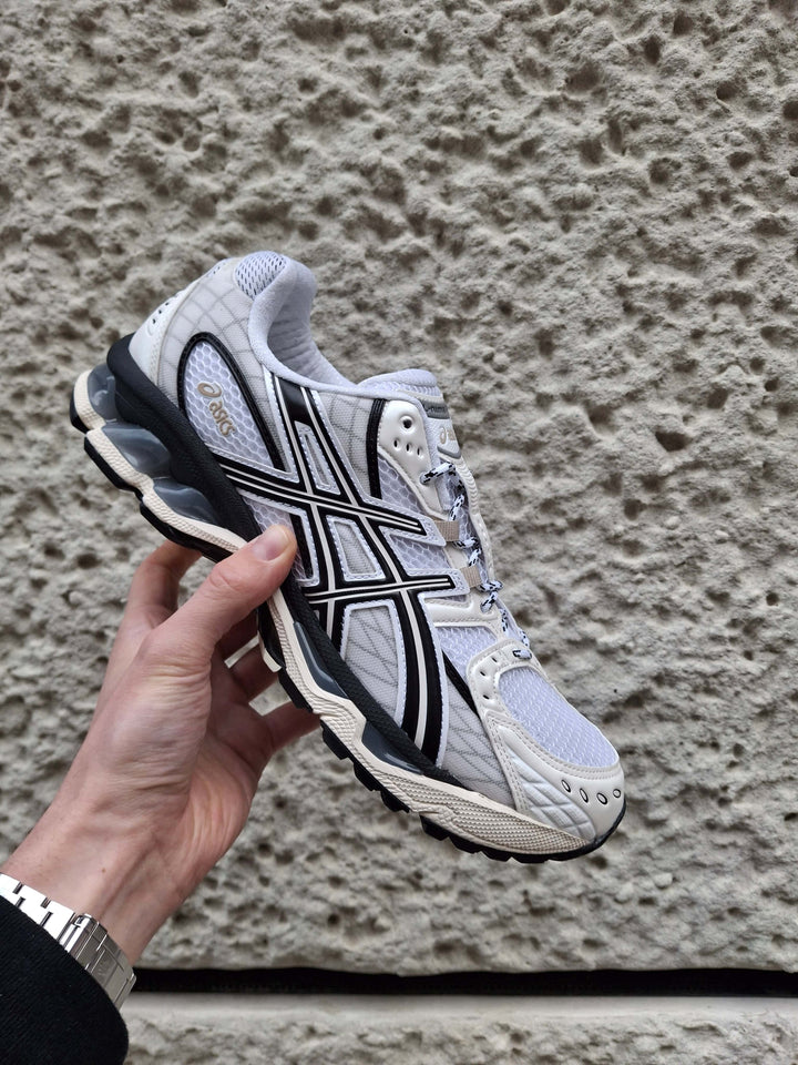 ASICS GEL NIMBUS 10.1 &