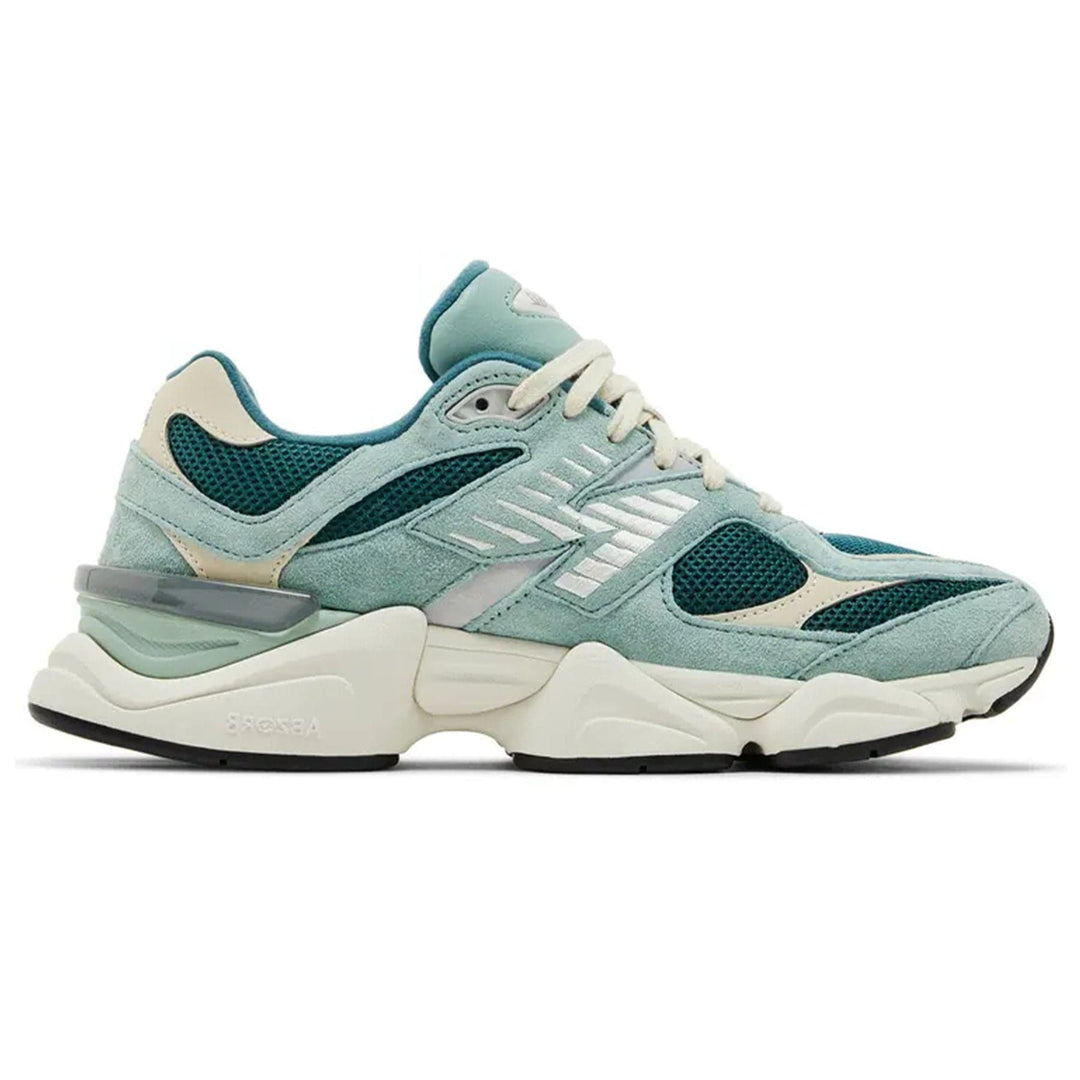 NEW BALANCE 9060 &