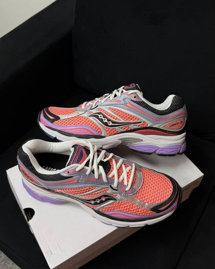 SAUCONY PROGRID OMNI 9 PINK PURPLE